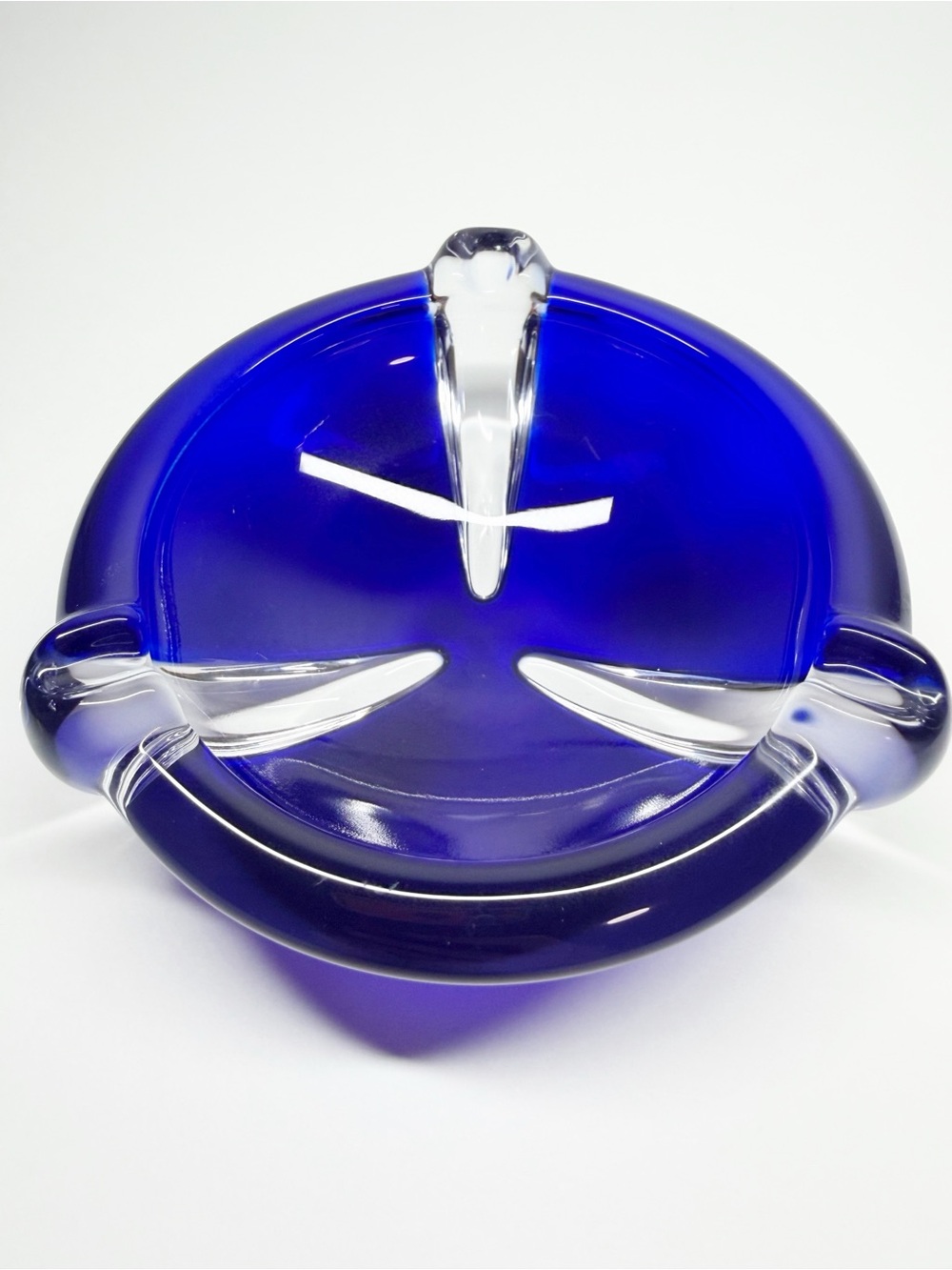 Vintage Hand Blown Glass MCM Cobalt Blue Ashtray - Picture 3 of 6